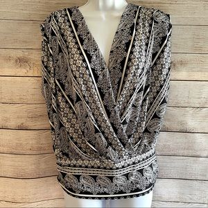 New York & Company black and white design blouse.  Size Small